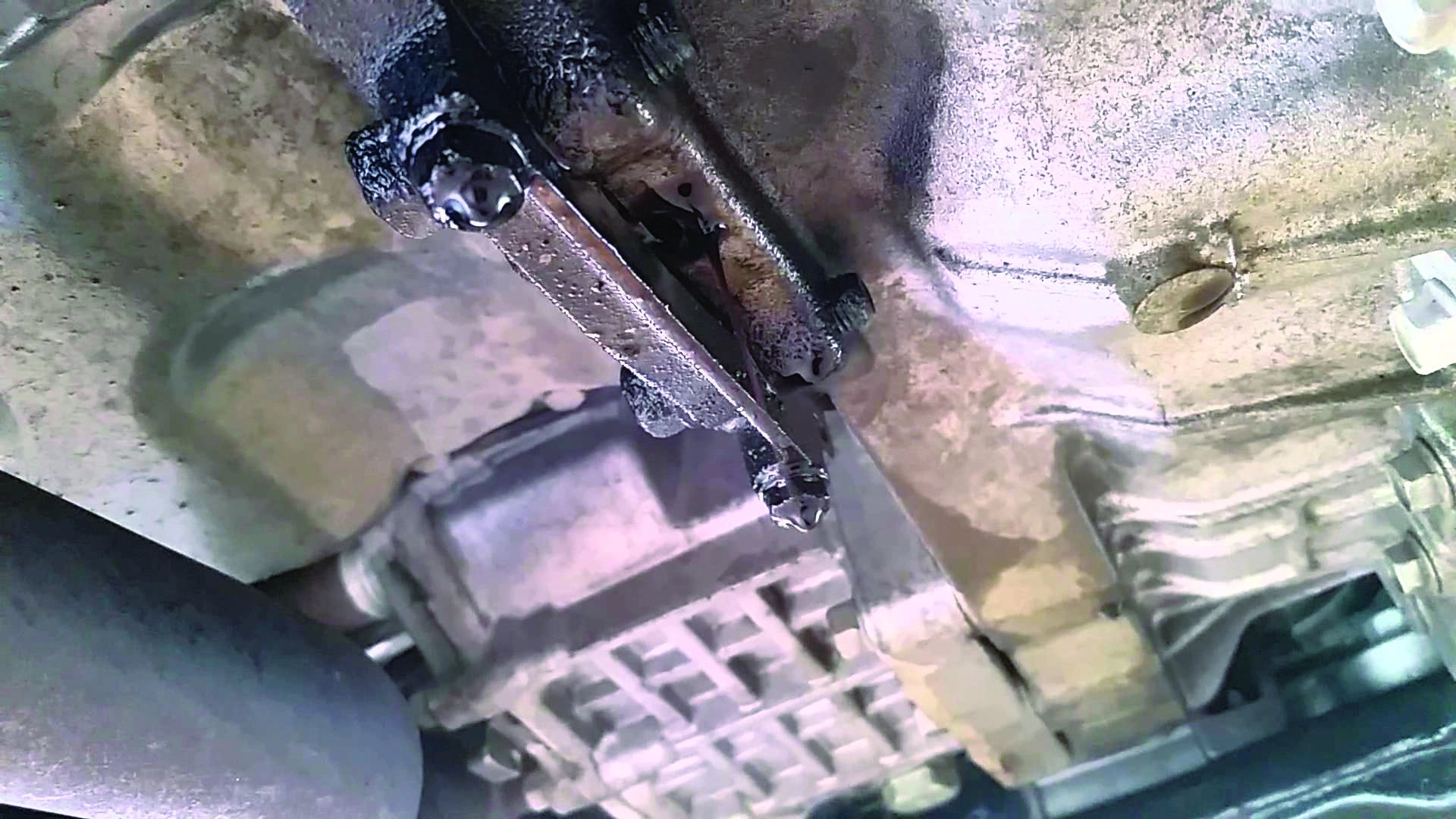 Slika 2 curenje ulja